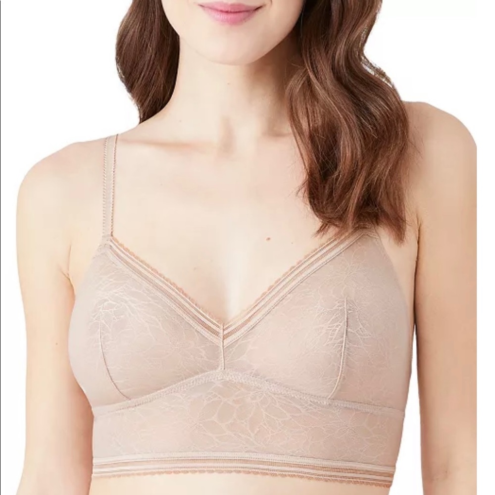 b.tempt’d by Wacoal Etched in Style Bralette